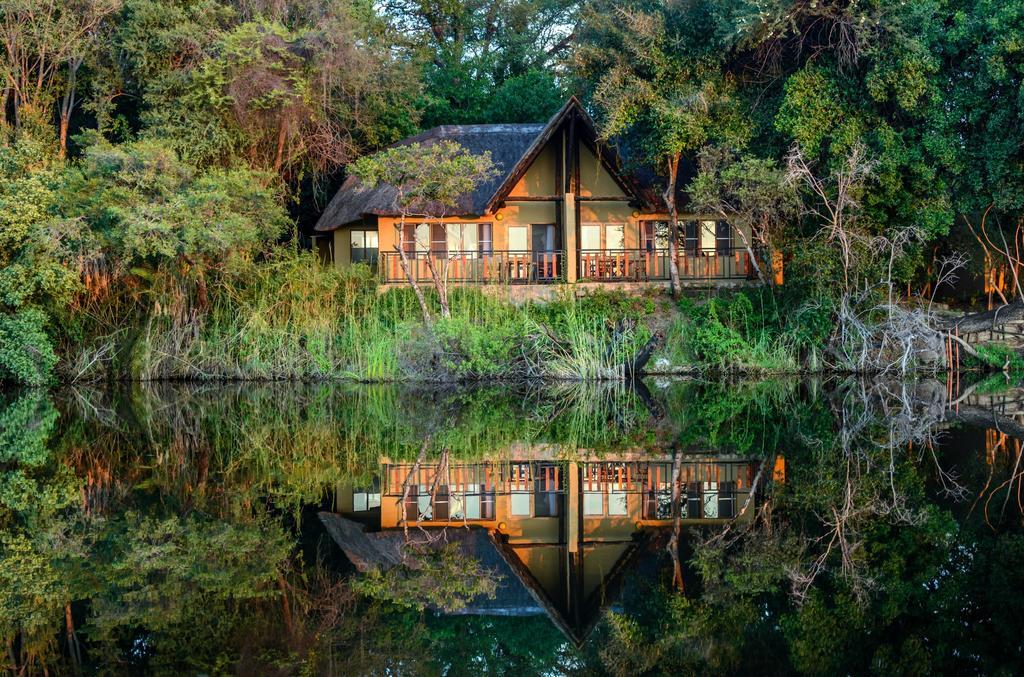 Gondwana Namushasha River Lodge Kongola Buitenkant foto